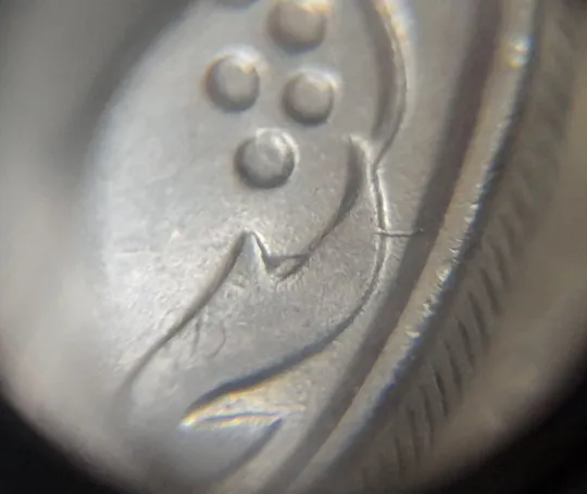 (6315) 5 копійок 1992 розкол на реверсі від канту через вінок біля 1 грона (5 копеек 1992 брак) Продаж