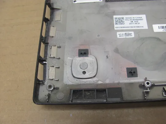 номер0941-8 Кришка дно піддон корпуса Нижний корпус (дно) для ноутбука Низ 460.08B0I.0002 5CB0M44667 для Lenovo V110-15IKB V110-15ISK оригінал Інтернет-аукціон