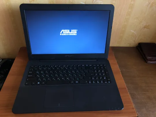 Ноутбук Asus R556SJ N3050/8gb/HDD 500GB/Intel HD+GF920M/4,5 години Інтернет-аукціон