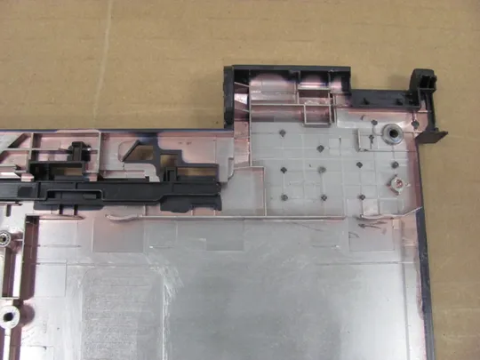 номер0248-9 Кришка дно піддон корпуса 00MRCR  для Dell Vostro 15-3000 V3562 3565 V3568 оригінал в Україні