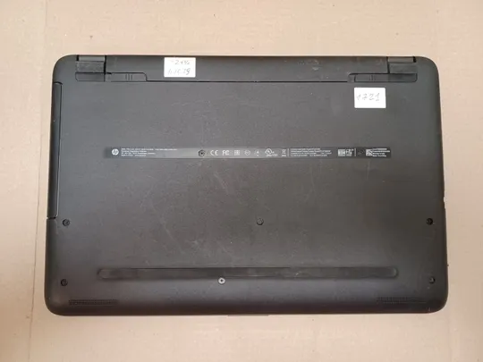 1721 HP NoteBook 15 15,6" HD i7 6500u 2,7Ghz / 8Gb / 240ssd / WebCam + блок живлення Де купити