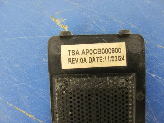 №153-7 кришка AP0CB000900 для 5740 TM80 TM82 TM85 TM86 TM94 TM98 NV53A NV59C NEW90 NEW95 NEW91 оригіна Інтернет-аукціон