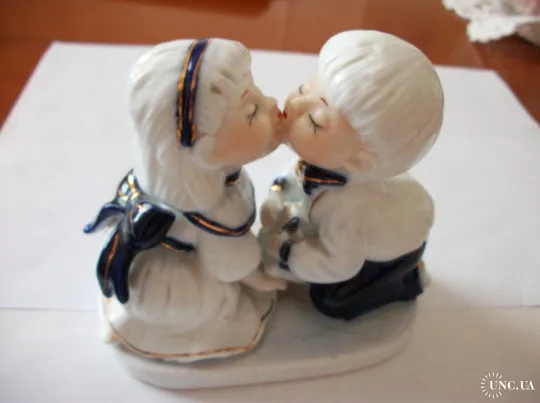 Купити Фигурка Мальчик и Девочка. Производство EM. [Exclusive Collection]. Эксклюзивная Коллекция