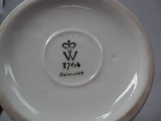 Фигура фарфор статуэтка Wallendorf Германия Валлендорф девушка казачка танцует казашка 21,5 см №72 Характеристики