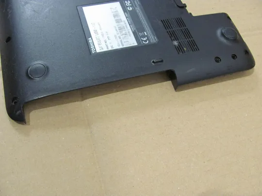 505-3 Кришка дно піддон корпуса H000038840 13N0-ZWA1K01 для Toshiba Satellite L850-110 L850-1L1 C850 L850 оригінал Недорого