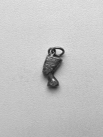 фото, Срібний кулон Нефертіті. Підвіска Нефертіті