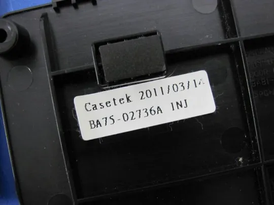 №225-25 сервісна кришка BA75-02736A для SAMSUNG R540, R523 оригінал Продаж