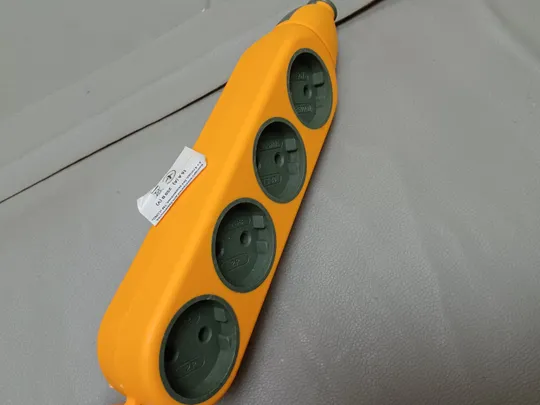 0604C  Колодка 4+4 гнізда двостороння помаранчева без заземлення Продаж