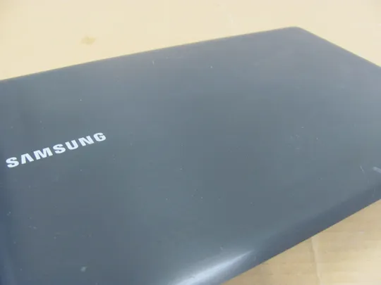 880-10 кришка матриця AP0RW000212  для Samsung NP350V5C NP355V5C   оригінал в Україні