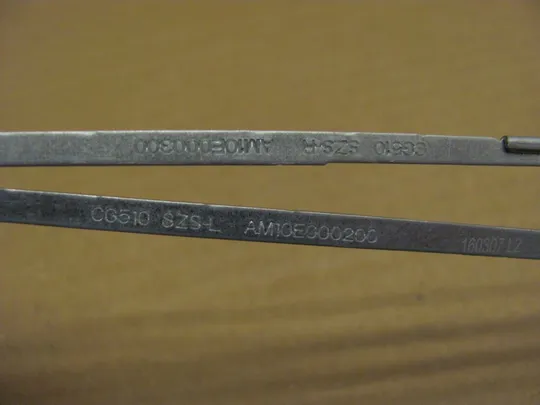 номер0547-23 кріплення з петлями AM10E000200 для LENOVO IdeaPad 100-15 100-15IBD B50-50 Фіксатор Скоби Закріплювач Механізм з'єднання fastening матриці оригінал З аукціону