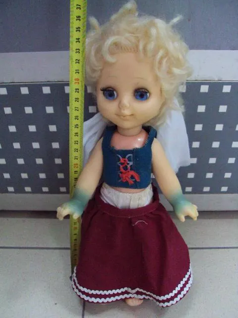 Купити Кукла красная шапочка в родной одежде ссср Минск резиновая голова и руки высота 35 см №10780