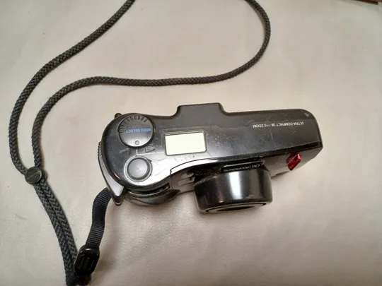 0568  плівкова камера Olympus Superzoom 110  НІМЕЧЧИНА Продаж