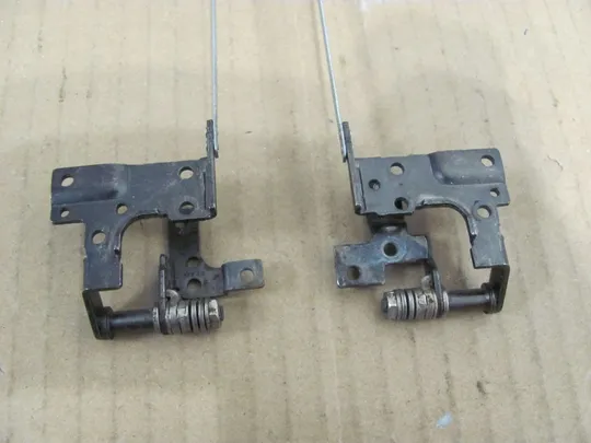 493-7 кріплення з петлями 13N0-CNM0611 для MEDION E6240T оригінал Інтернет-аукціон