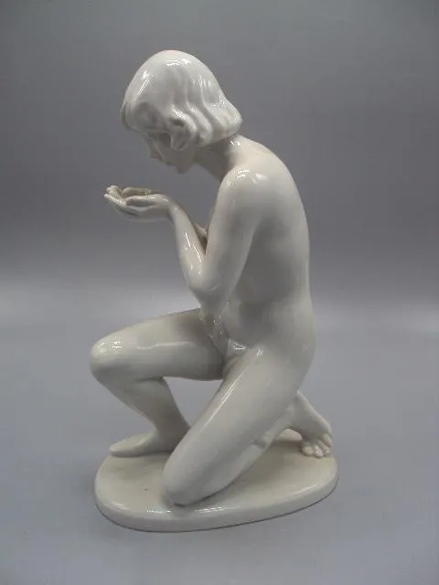 Фигура фарфор статуэтка Валлендорф Германия Wallendorf обнаженная девушка умывается ню 27,2см №14443 Де купити