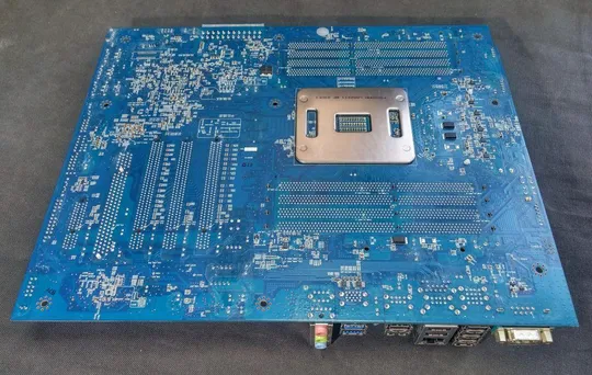 комплект плата LENOVO S30 v2 LGA2011 + 8ядер/ 16 потоков Intel Xeon E5-2690 + 32Gb DDR3 + Radeon HD Де купити