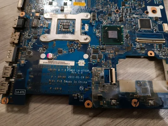 Купити Материнська плата для ноутбуку Lenovo G570 (LA-6753P Rev:1.0)
