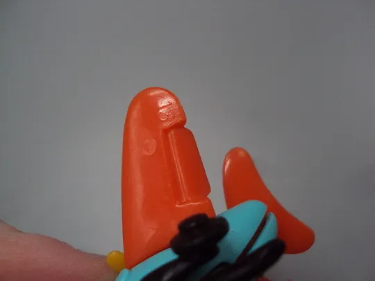 Фигурка киндер сюрприз самолет с глазками Disney самолетик бежит №18590м Торговий майданчик