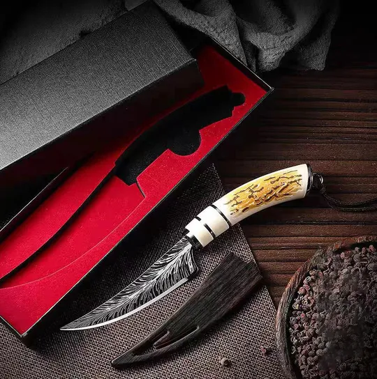 ніж у подарунковій коробці Торговий майданчик