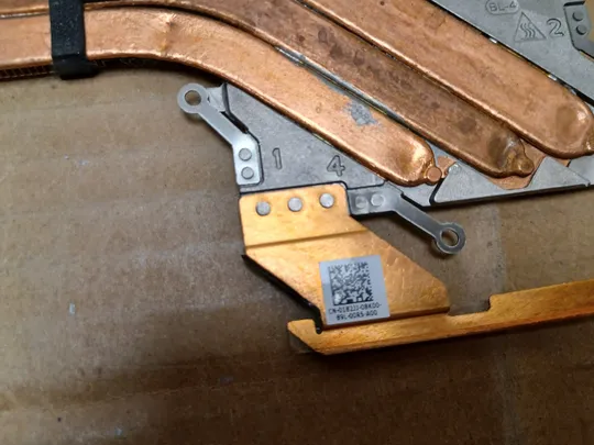 номер1055-22  термотрубка охолодження AT2470010C0 0182JJ  для DELL XPS 15 9575 2-in-1 Precision 5530  оригінал Продаж