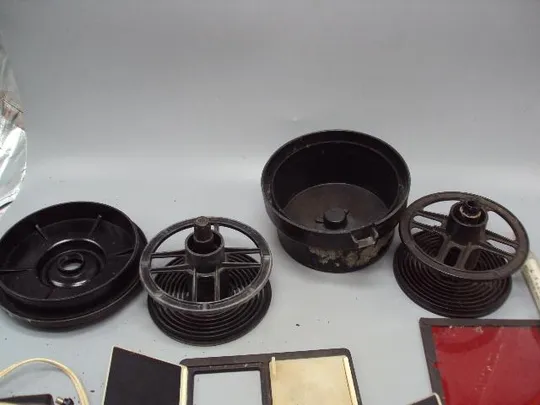 Набор сумка фотографа кофр 25,4х36,5см, бачок, вспышка, термометр, кассета-пробник, негативы №15064М Характеристики