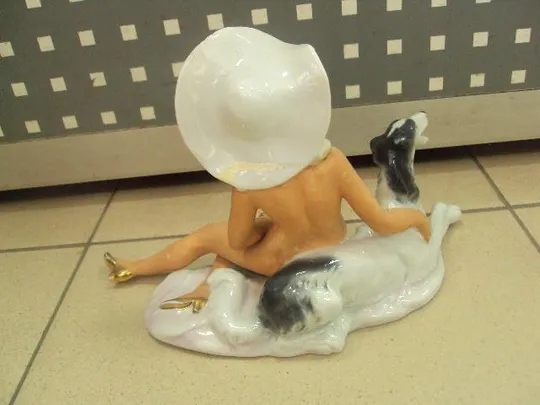 германия девушка пляжница ню сидит с киногой и собакой борзой под реставрацию №439п Продаж