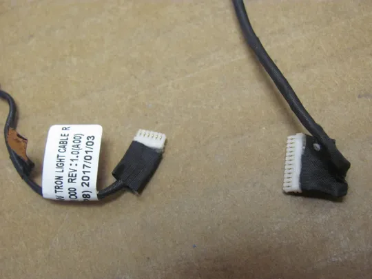 номер0943-19 шлейф кабель для підсвічування частини корпусу 0Y56FJ для  Dell Alienware 17 R4 R5 оригінал З аукціону