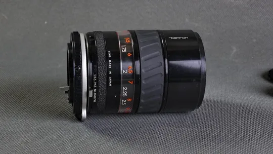 телеобъектив Tamron 135mm/2.8 Ф55мм + крепление Adaptall Canon FD Де купити