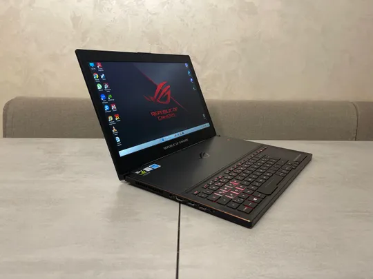 Ігровий ноутбук Asus ROG Zephyrus GX501VI-GZ020T, 15,6 FHD IPS 120Hz, i7-7700HQ, 16GB, 1TB, nVidia GeForce GTX 1080 8GB З аукціону