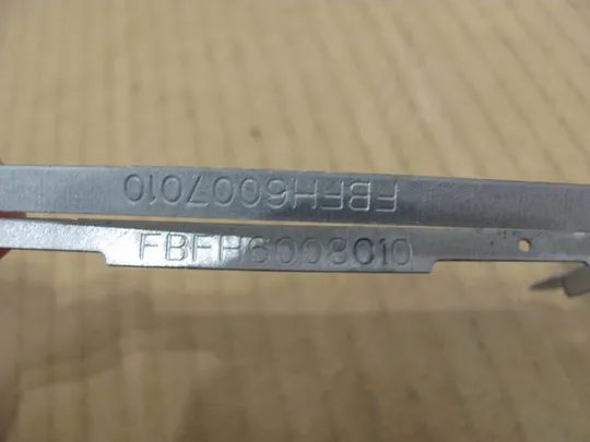 358-8 кріплення з петлями FBFH6008010 для FUJITSU A532 AH532 оригінал Інтернет-аукціон