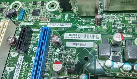 материнская плата Intel DQ77MK Socket 1155 + Intel Core i3-2120 3.30GHz/3MB/5GT/s Продаж