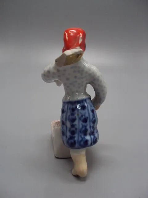 Фигура фарфор статуэтка Коростень субботник женщина с лопатой высота 10,5 см под реставрацию №2968 Продаж