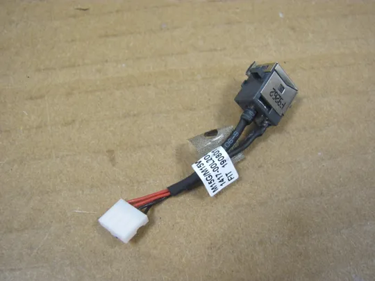 831-8 роз&#039;єм живлення  1417-00L2000 для  MEDION AKOYA E17201 S17402 S17401 оригінал З аукціону