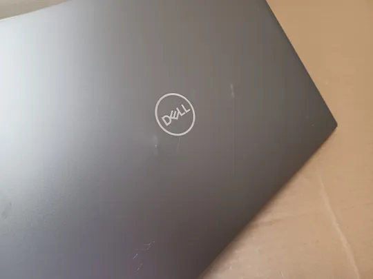 номер1056-2 кришка матриці 0MC6T9 з петлями для Dell  XPS17 XPS 17 9700 Precision 5750 Кришка дисплея Тильна кришка Корпус матриці Верхня кришка matrix cover Top Case LCD Cover Rear Lid Back Cover Housing Cabinet оригінал З аукціону