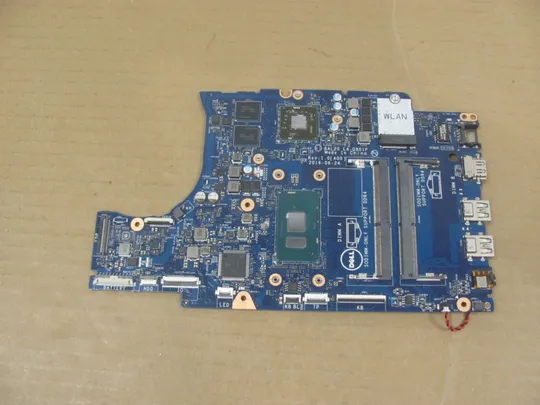 номер0205-3 материнська плата,Mainboard,Материнка,Основна плата,Системна плата,Плата системи,Laptop motherboard,мамка, ноутбучна плата РОБОЧА  BAL20 LA-D801P SR2ZV i7-7500U  для  Dell Inspiron 5567 5767 15 15R  Оригінал Ціна