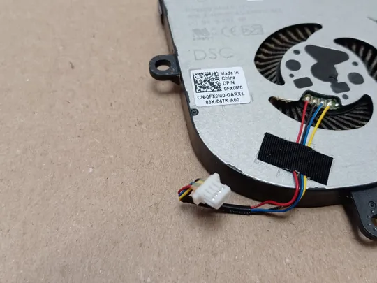 номер1065-26  Вентилятор кулер FAN 0FX0M0 DC28000K9R0 для  DELL Latitude 3590 Inspiron/Vostro 3580 3581 3780 3781 5570 5575 5770 5775 G3 3579  оригінал Де купити