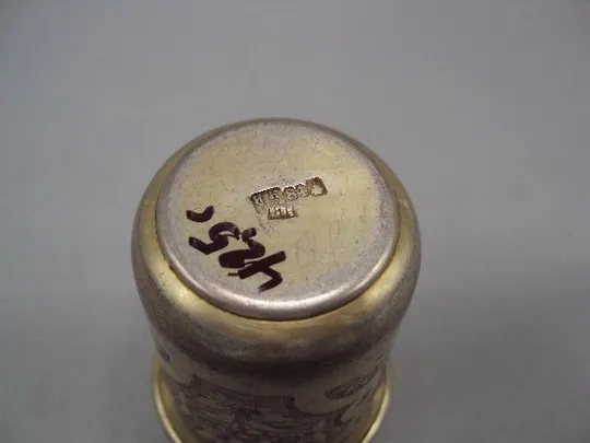 Рюмка стопка узор цветы серебро 84 проба клеймо И.К вес 42,62 г высота 6 см, диаметр 4,9 см №14325 Характеристики