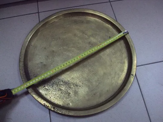 Поднос круглый под самовар латунь клеймо 8 Б.С. высота 2,5 см, диаметр 39,8 см №11487 Продаж