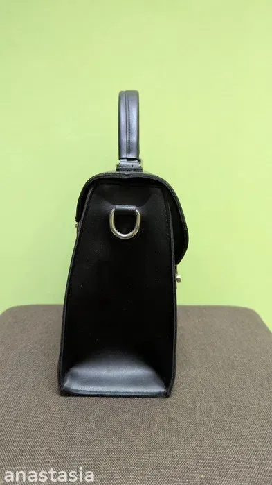 Чорна жіноча сумка З аукціону