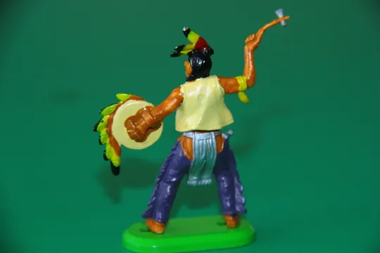 ІНДІАНЕЦЬ З ТОМАГАВКОМ индеец BRITAINS 54мм Англія З аукціону