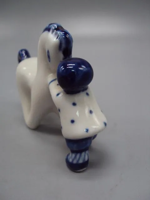 Фигура фарфор Гжель детство мальчик с лошадкой лошадью конем высота 6,3 см, длина 10,4 см №13693 Продаж