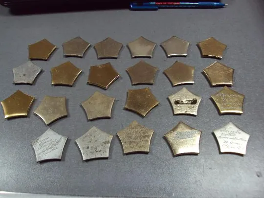 знак родившемуся в урср серп и молот лот 23 шт №1216 Інтернет-аукціон