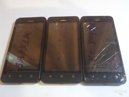 фото, Три смартфона Huawei Lua-U22