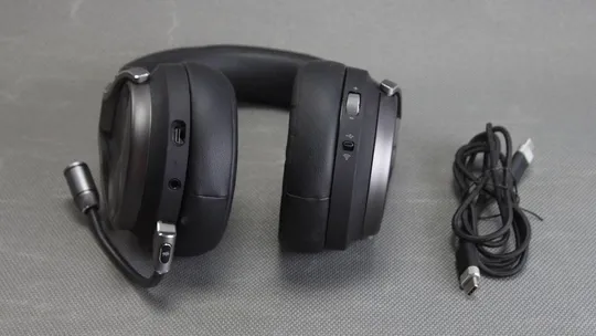 Наушники гарнитура Corsair Virtuoso RGB Wireless оригинал Недорого