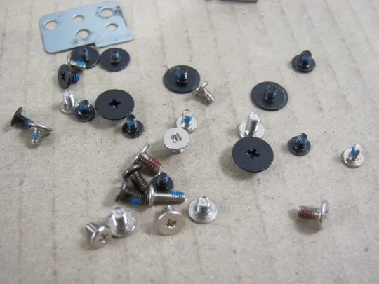 Купити 388-5 комплектуюче гвинти  для  LENOVO IdeaPad  130-15 V145-15 V145-15AST  оригінал