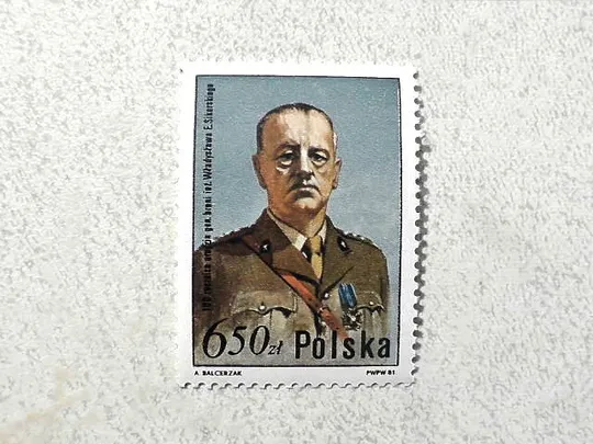 Поштова марка Польща &quot; Військовий Офіцер Сікорський &quot; 1981 рік ** Ціна