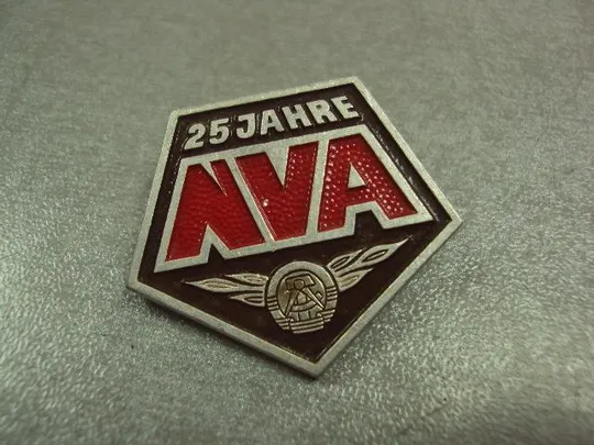 Купити знак гдр nva 25 лет №3431