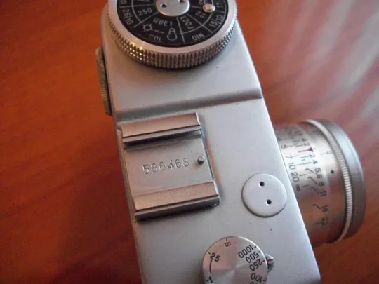 2-Два Фотоаппарат Ленинград , объектив Юпитер-8.  Футляры, ориг. крышки. Цена мин-такой сохранности Недорого