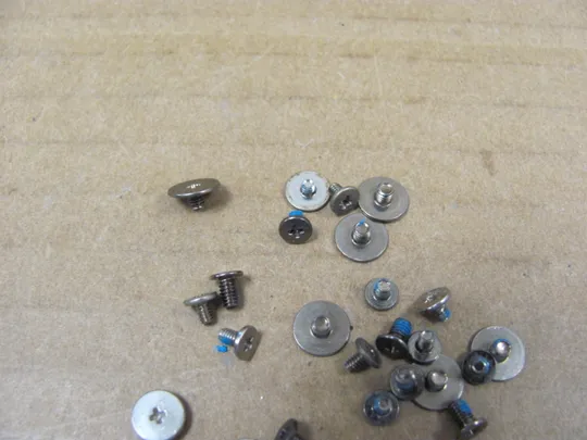 Купити 831-6 комплектуюче гвинти  для  MEDION AKOYA E17201 S17402 P17603  оригінал