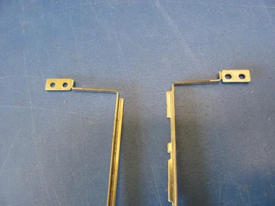 номер1026-7 кріплення матриці кріплення Фіксатор Скоби Закріплювач Механізм з&#039;єднання fastening матриці AM0SQ000300  для LENOVO THINKPAD T440p оригінал Де купити