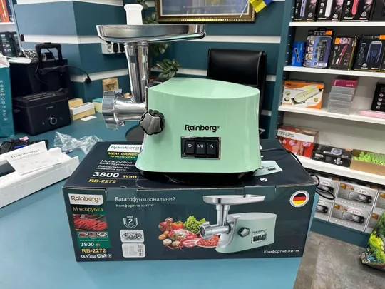 Купити Мясорубка электрическая Rainberg 3800W с насадками и реверсом RB-2272